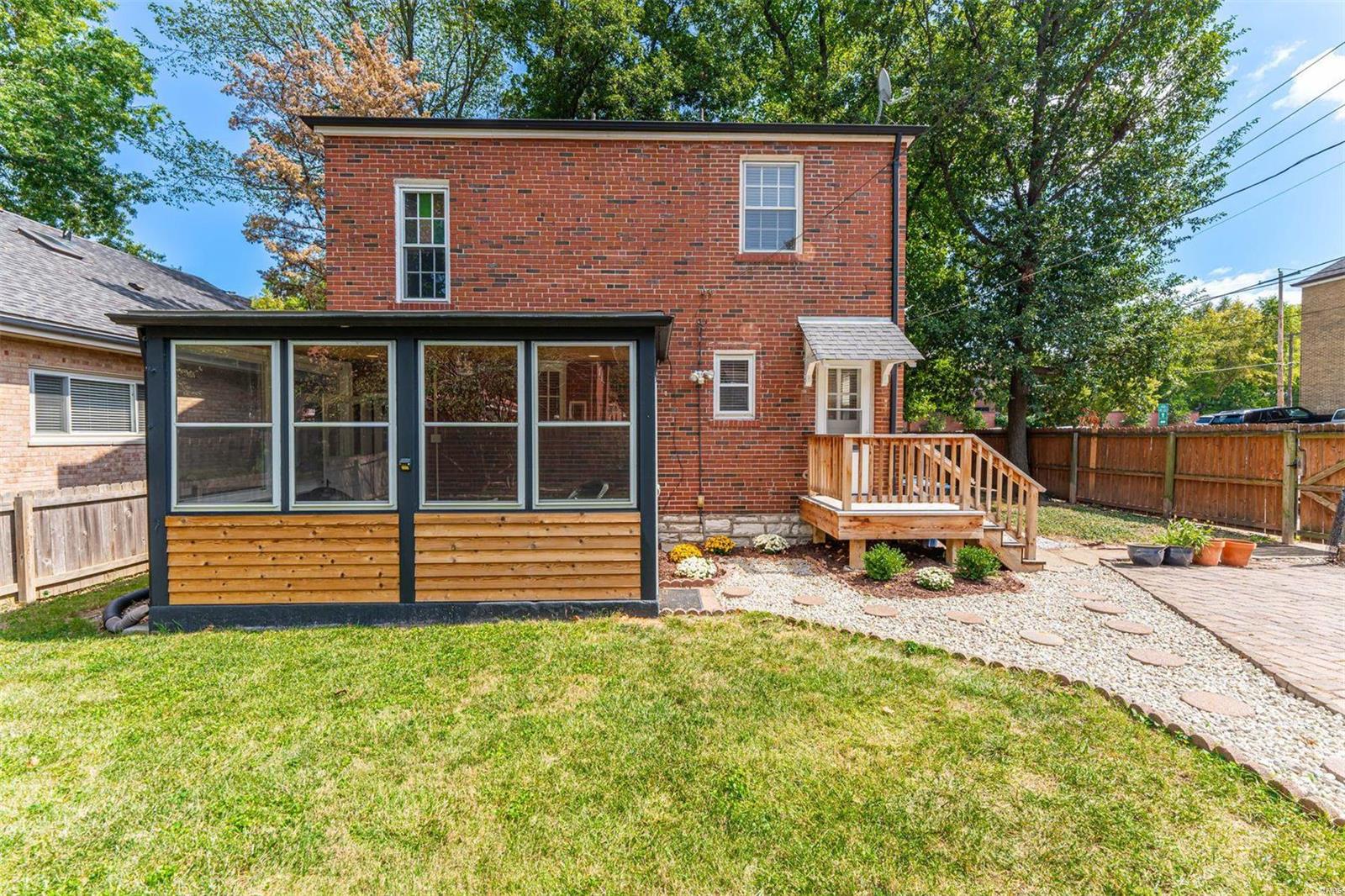 417 N Jackson Avenue