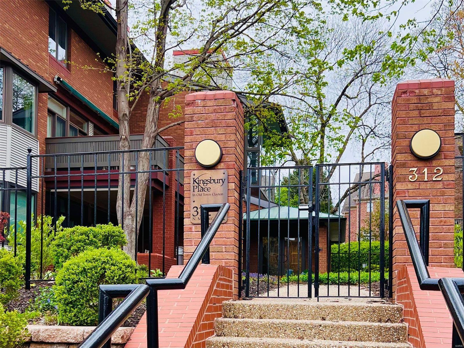 312 N Meramec Avenue Unit: 200