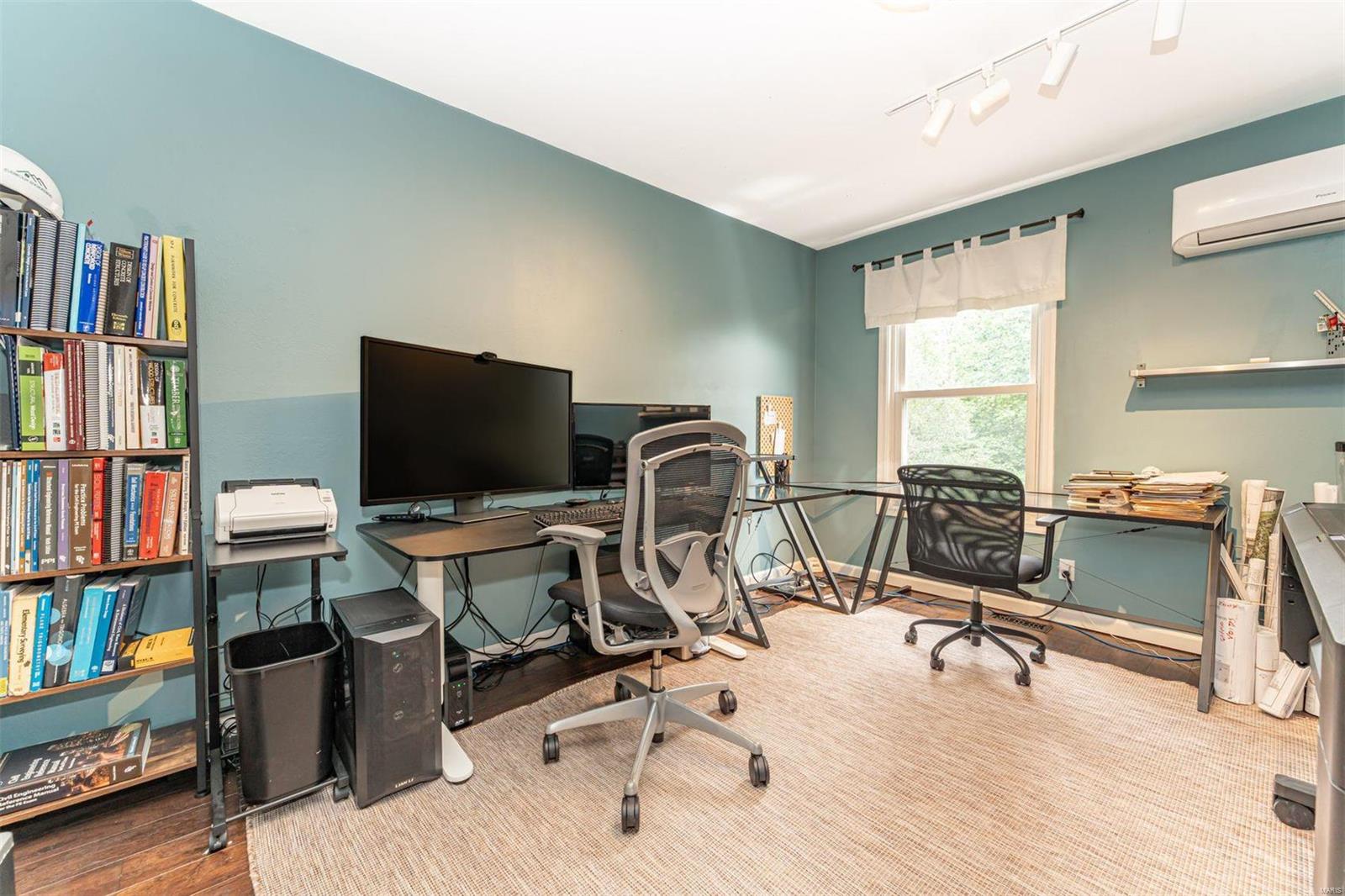 284 Greentrails Drive S