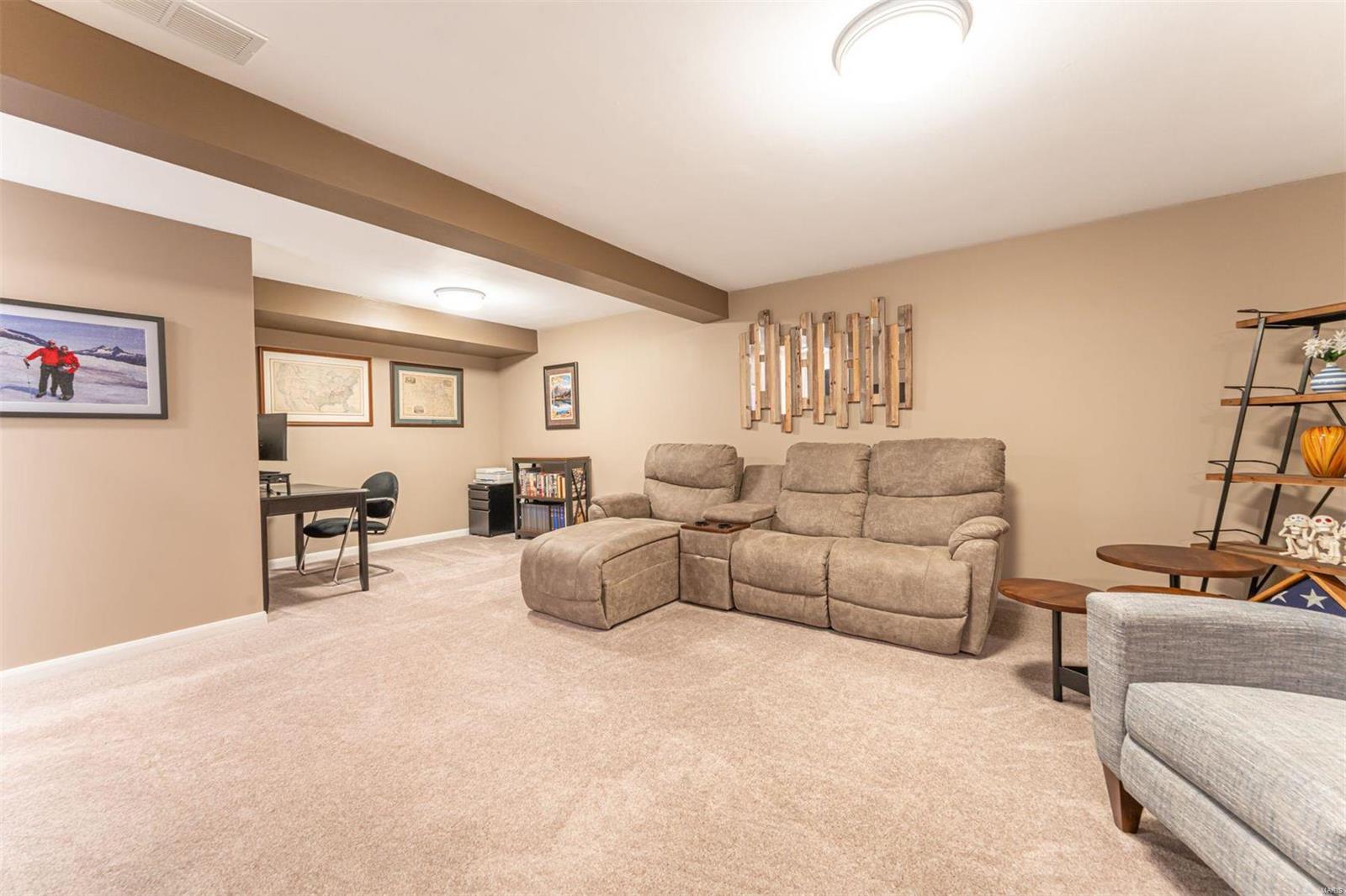 635 Hawk Run Drive Unit: 18A