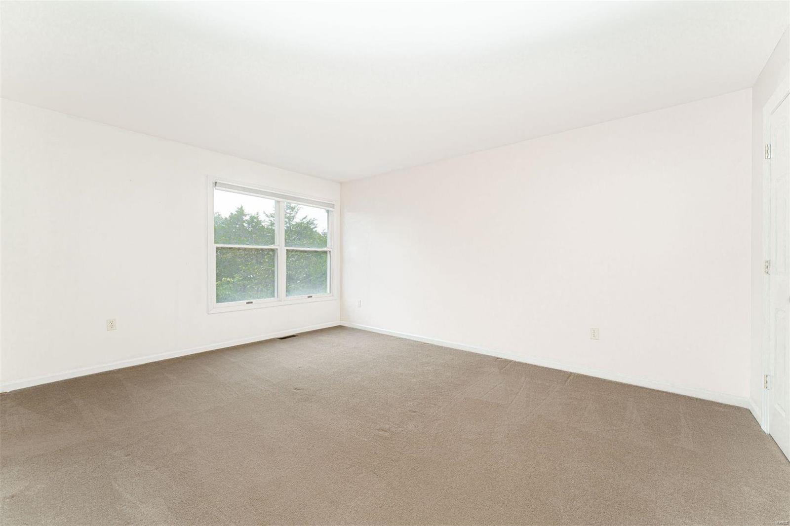 1548 Honey Locust Court