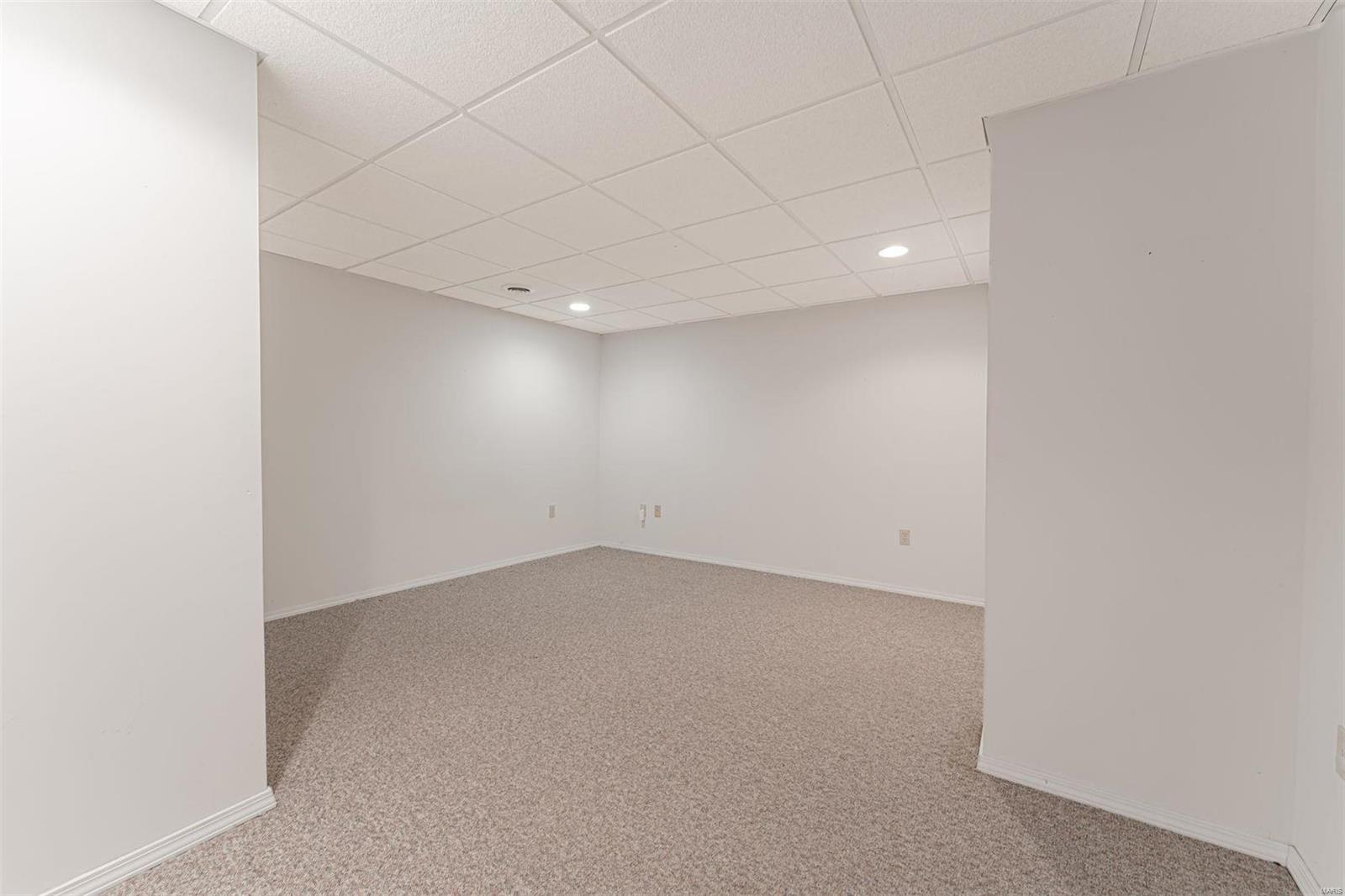 1548 Honey Locust Court