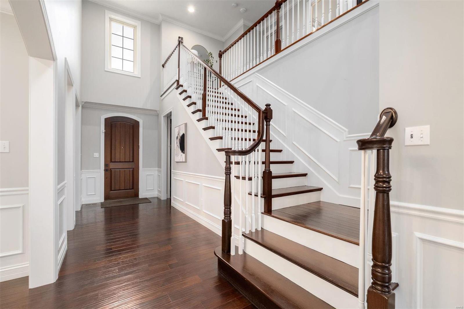 701 Woods Of Ladue Lane