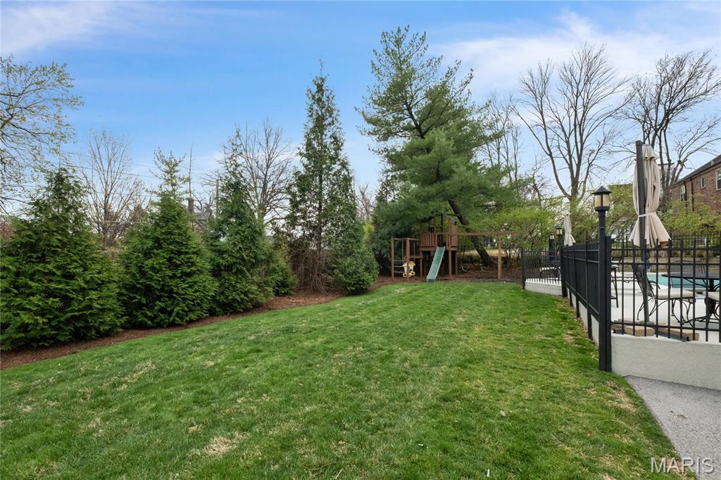 80 Lake Forest Drive