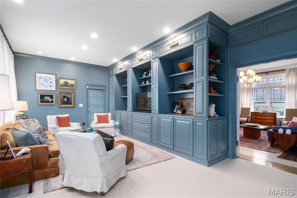 80 Lake Forest Drive