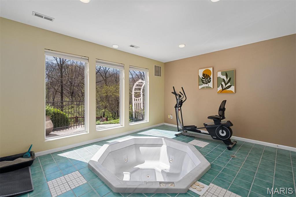 Ranch Living in Chesterfield with Private Pool