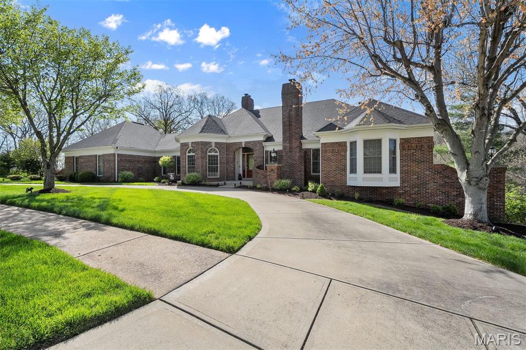 Ranch Living in Chesterfield with Private Pool