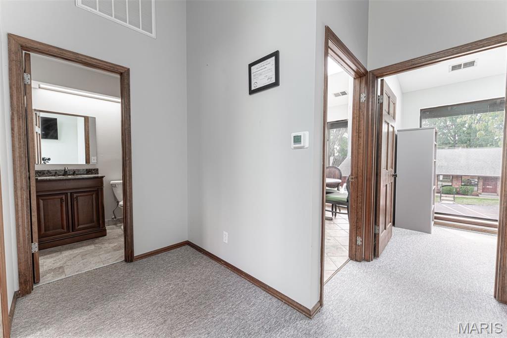 261 Clarkson Executive Park