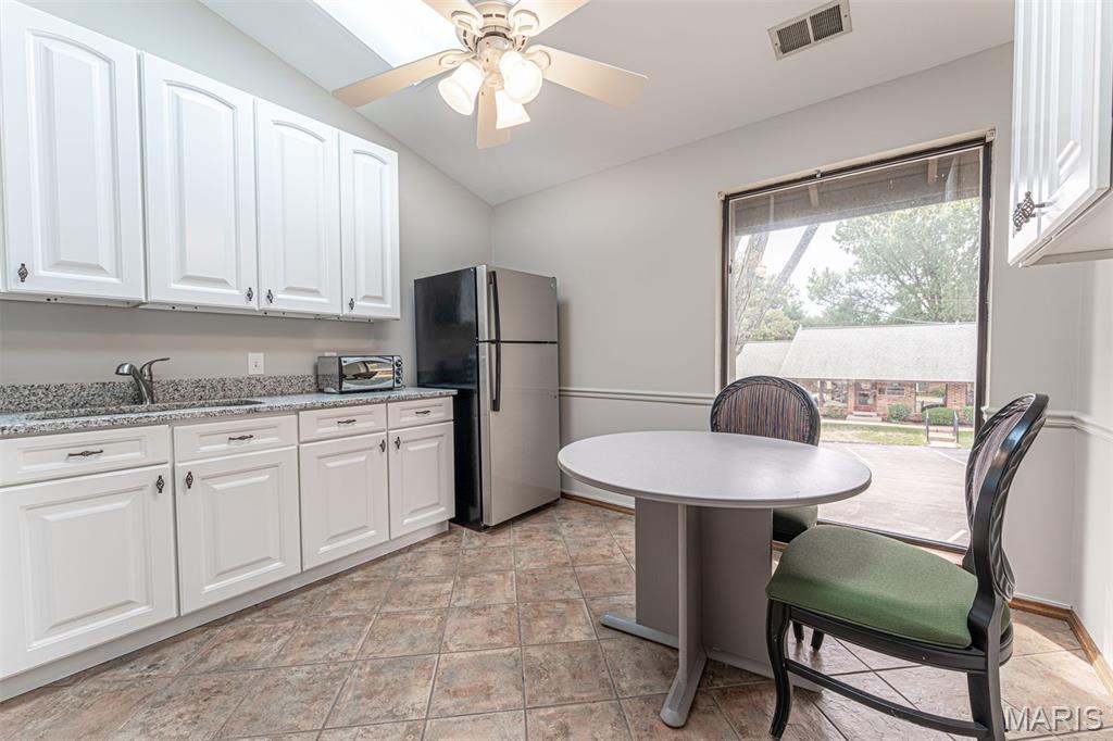 261 Clarkson Executive Park