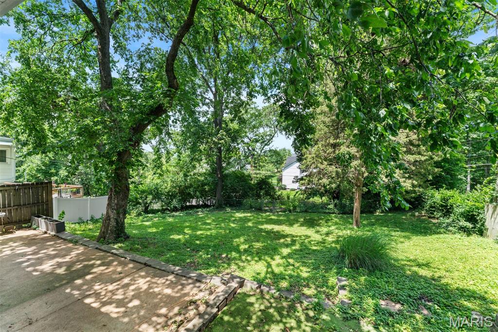 1207 Grandview Drive