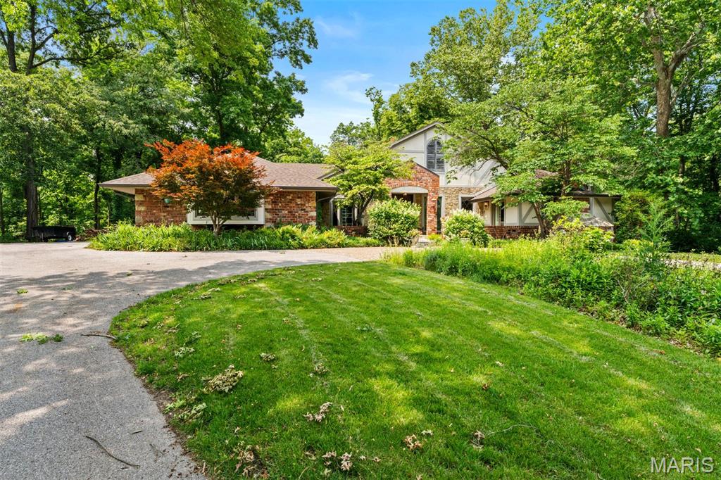 42 Rolling Rock Court