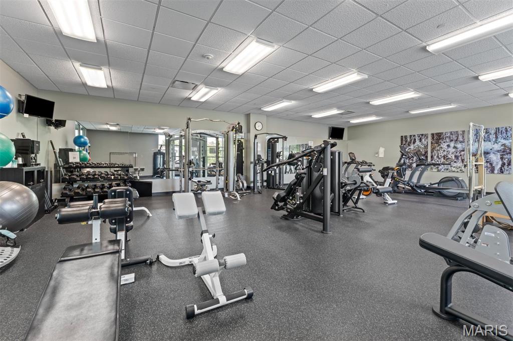 8025 Maryland Avenue Unit: 8H