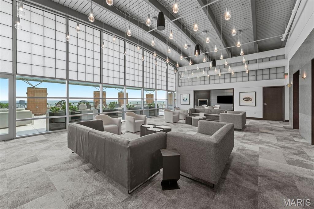 8025 Maryland Avenue Unit: 8H