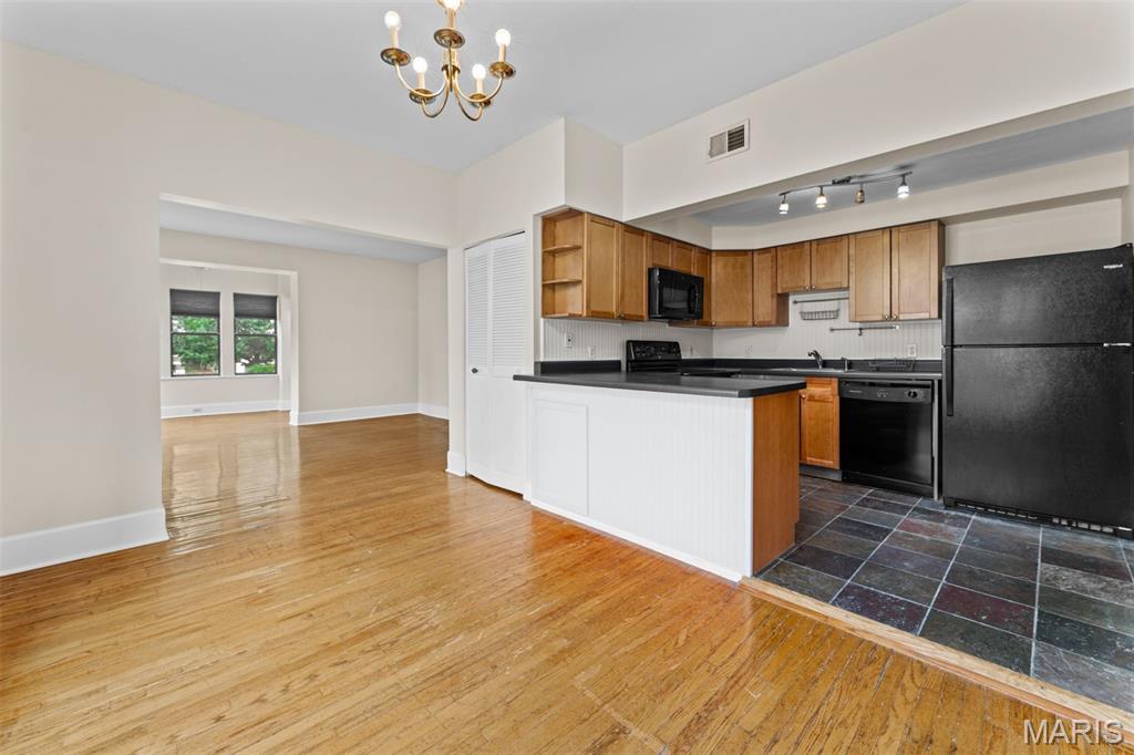 6026 Waterman Boulevard Unit: 1W