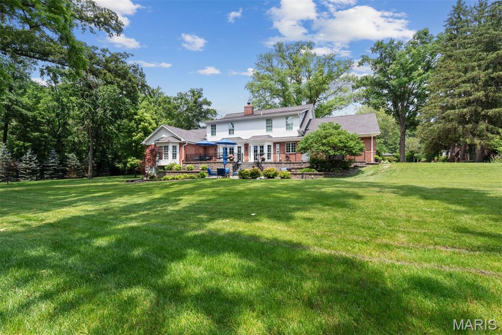Built in 2015 and Situated in the Heart of Frontenac