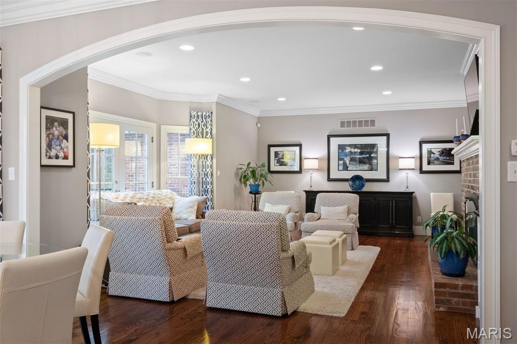 Built in 2015 and Situated in the Heart of Frontenac