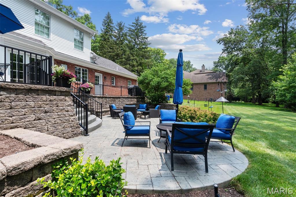 Built in 2015 and Situated in the Heart of Frontenac