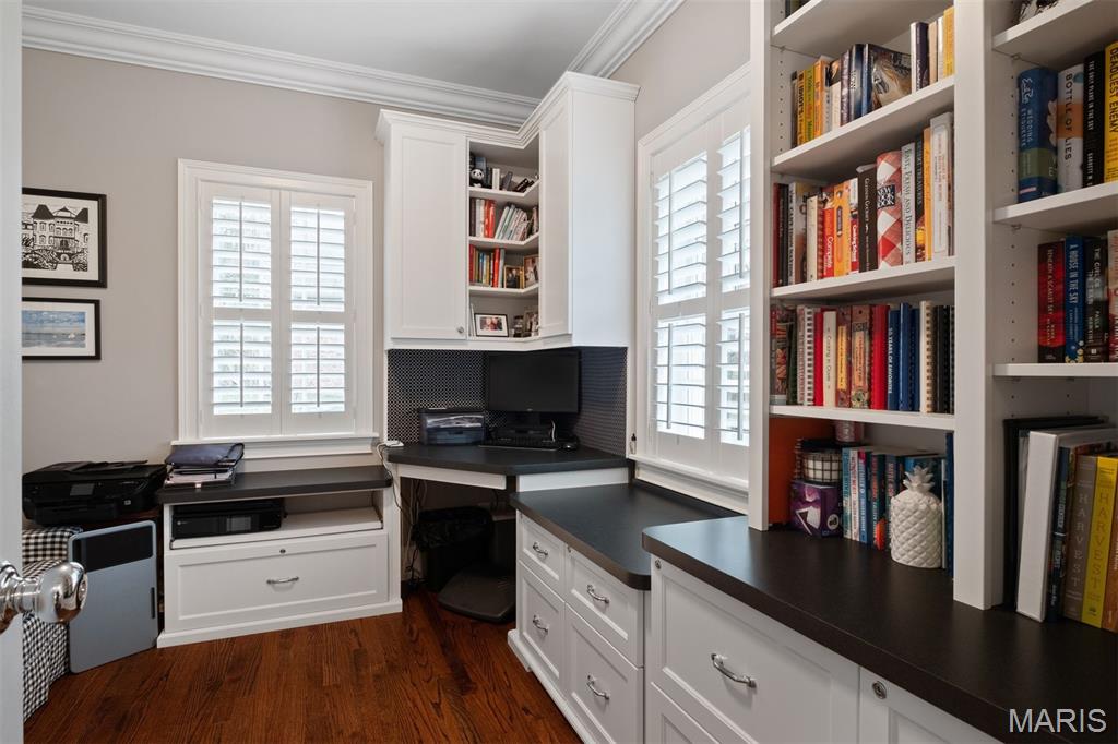 Built in 2015 and Situated in the Heart of Frontenac