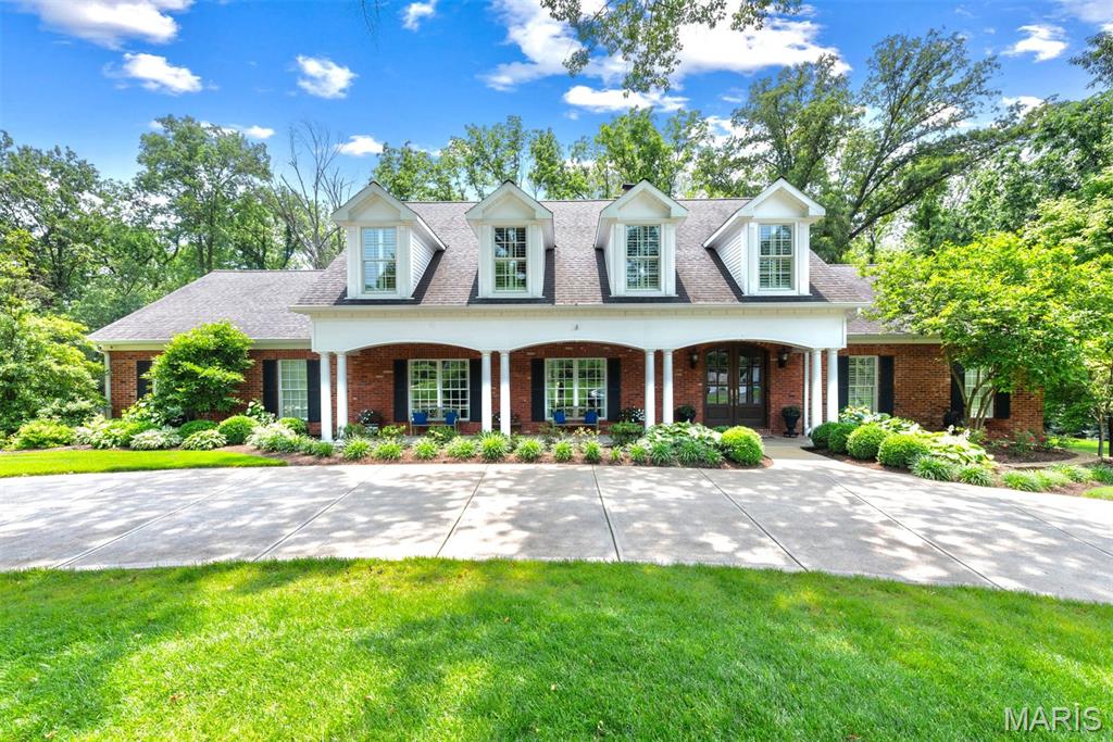 Built in 2015 and Situated in the Heart of Frontenac