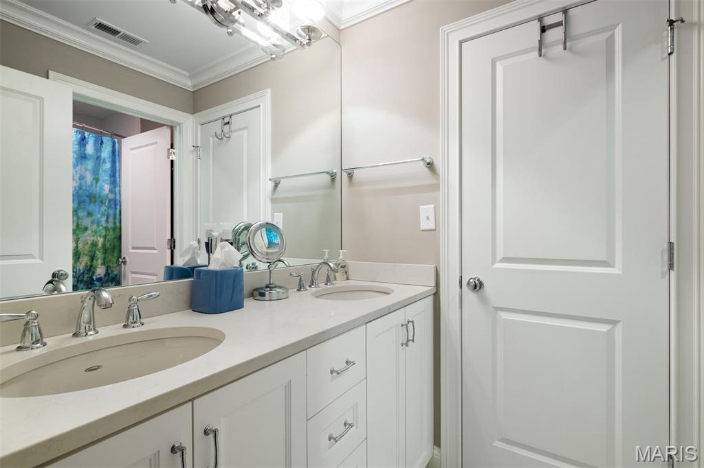 Built in 2015 and Situated in the Heart of Frontenac
