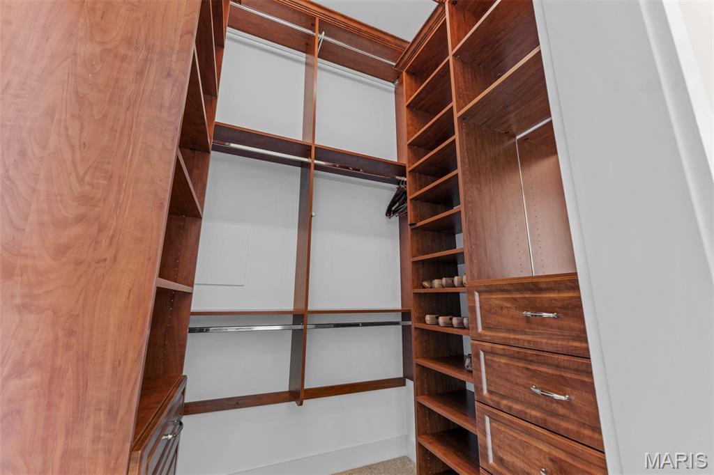 8025 Maryland Avenue Unit: 7E