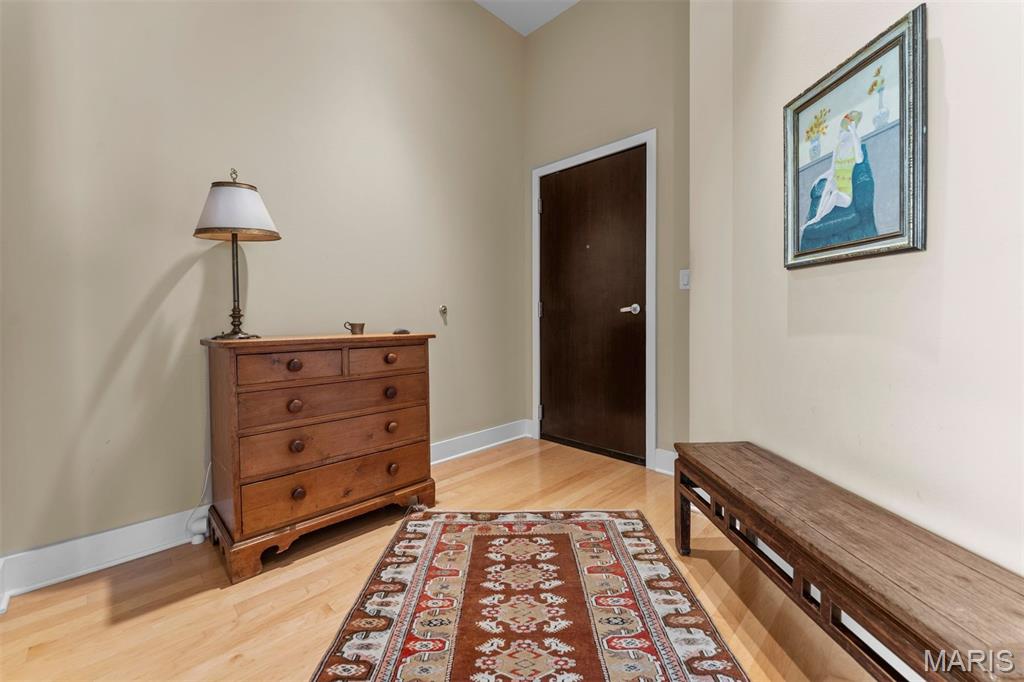 8025 Maryland Avenue Unit: 7E
