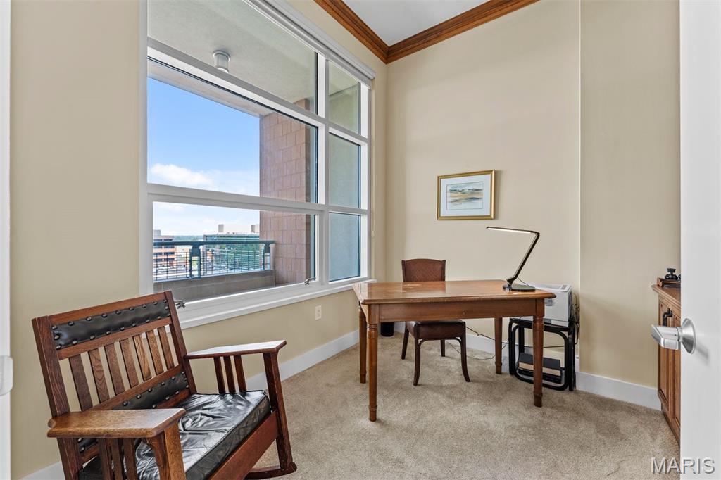 8025 Maryland Avenue Unit: 7E