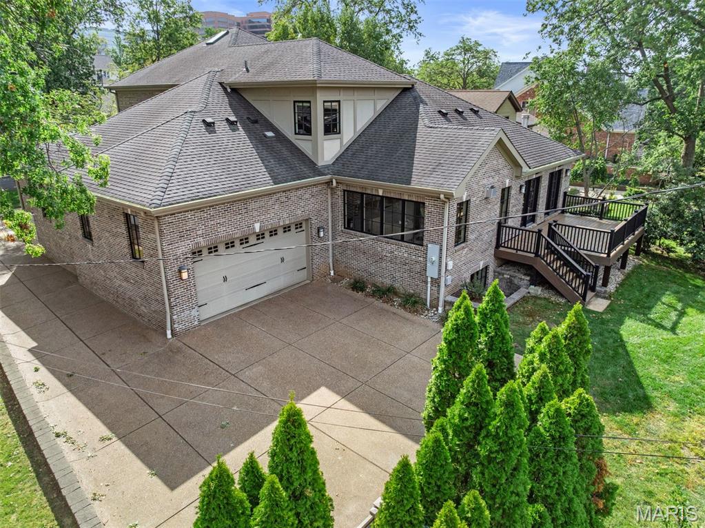 Walk to All That Clayton Has to Offer