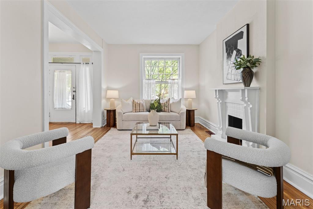 6158 Washington Boulevard