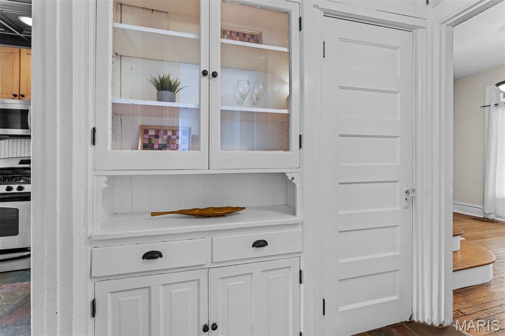 6158 Washington Boulevard