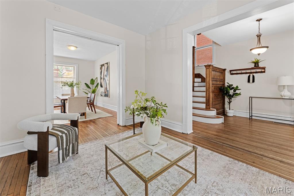 6158 Washington Boulevard