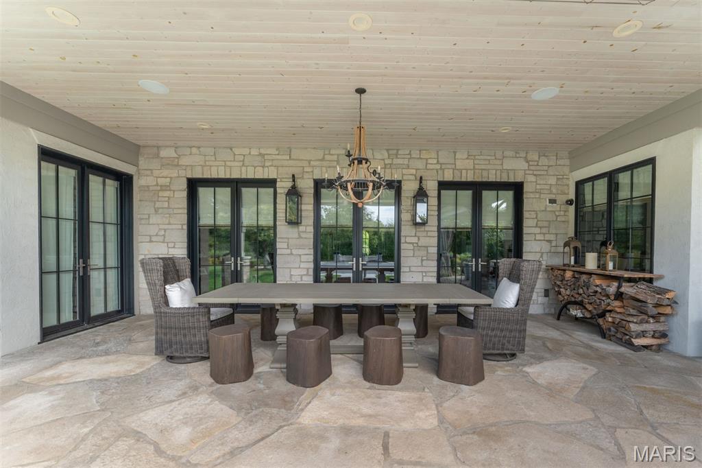 2451 Oak Springs Lane