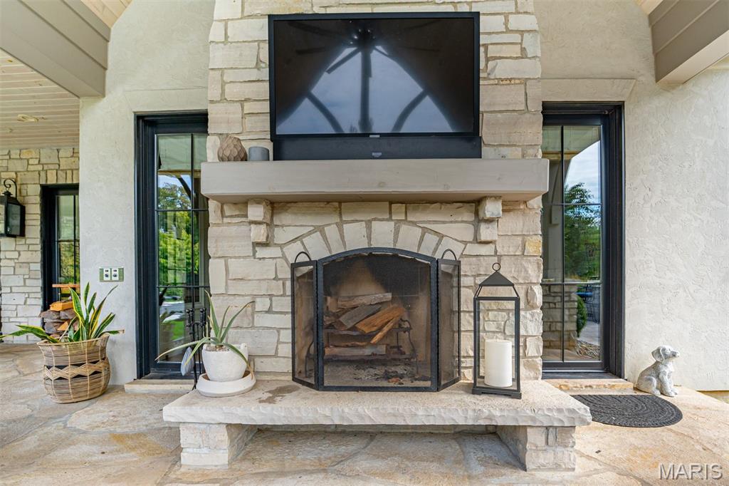 2451 Oak Springs Lane