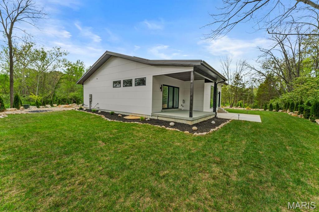 4513 Du Bourg Lane