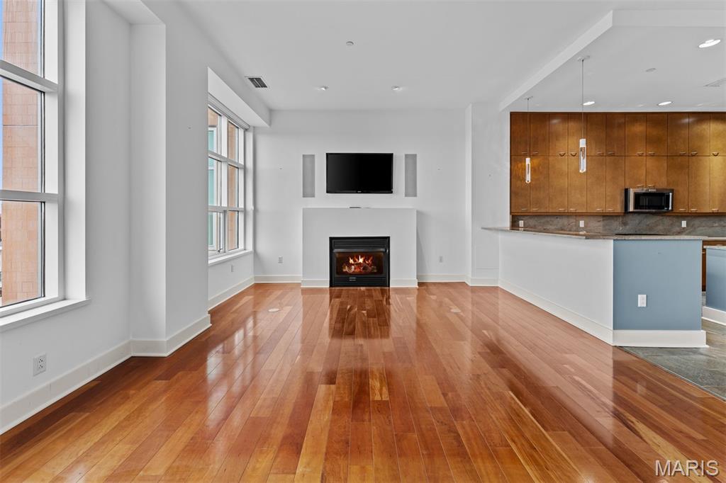 8025 Maryland Avenue Unit: 6A