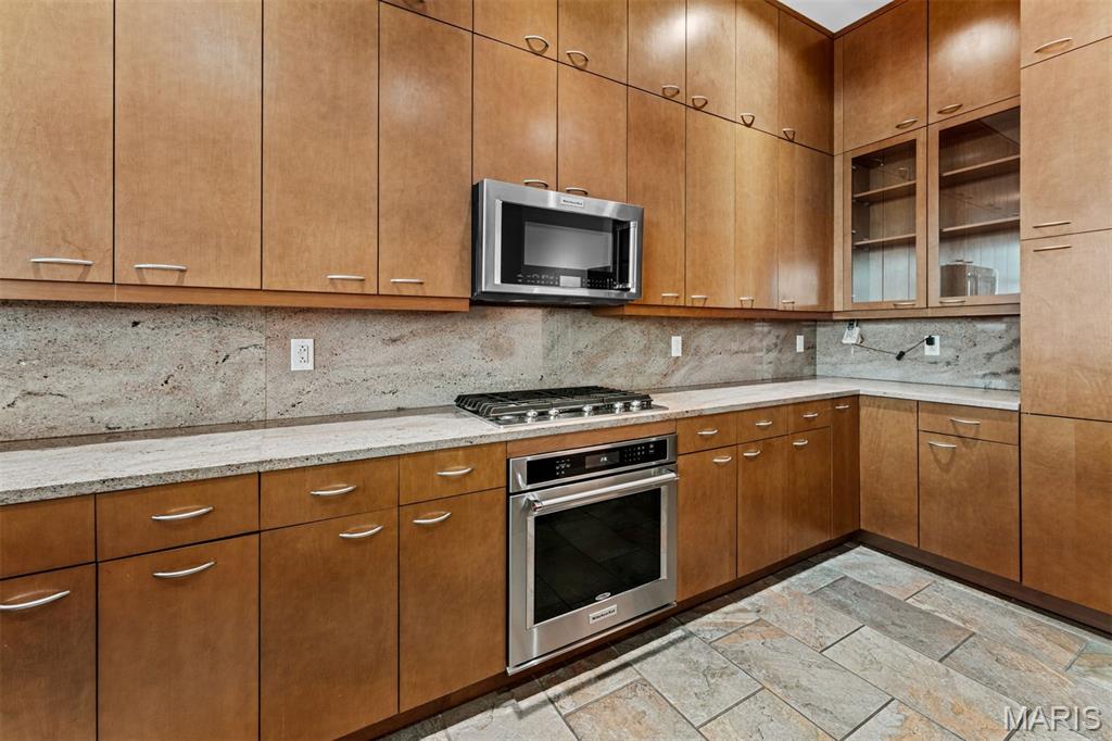 8025 Maryland Avenue Unit: 6A