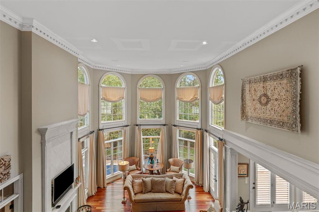 41 Manderleigh Estates Court