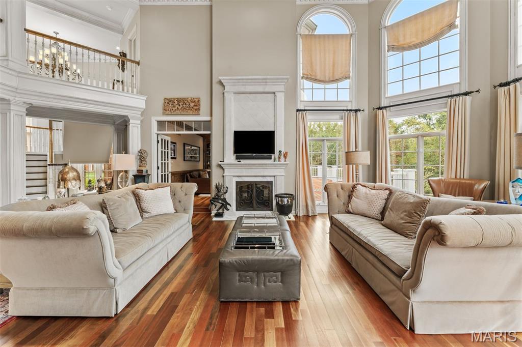 41 Manderleigh Estates Court