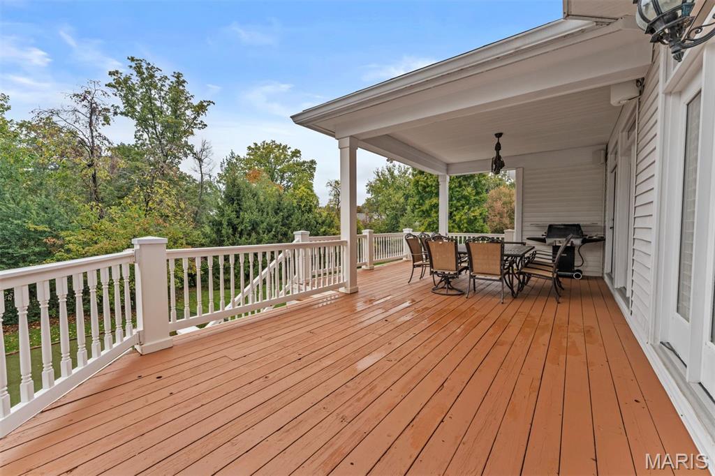 41 Manderleigh Estates Court