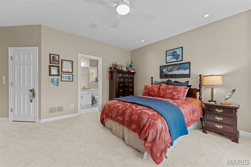 41 Manderleigh Estates Court