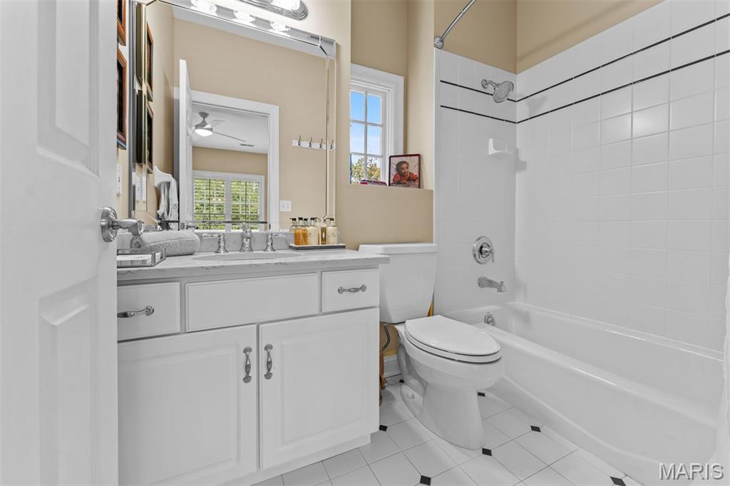 41 Manderleigh Estates Court