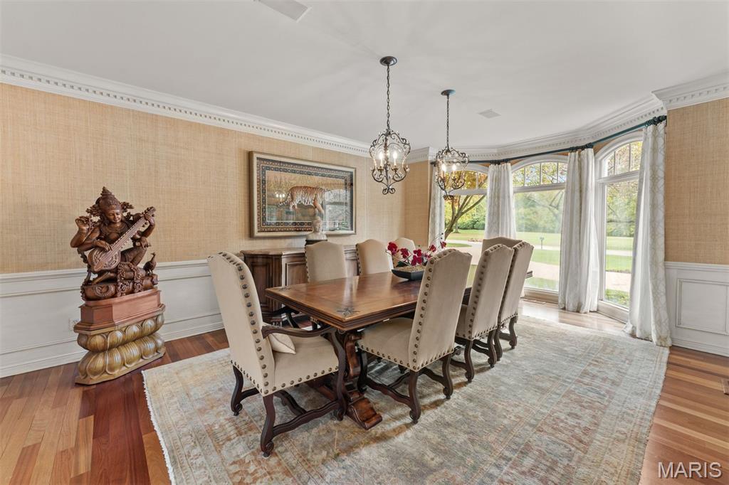 41 Manderleigh Estates Court