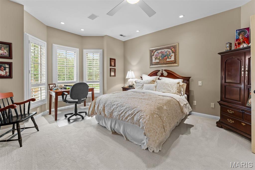 41 Manderleigh Estates Court