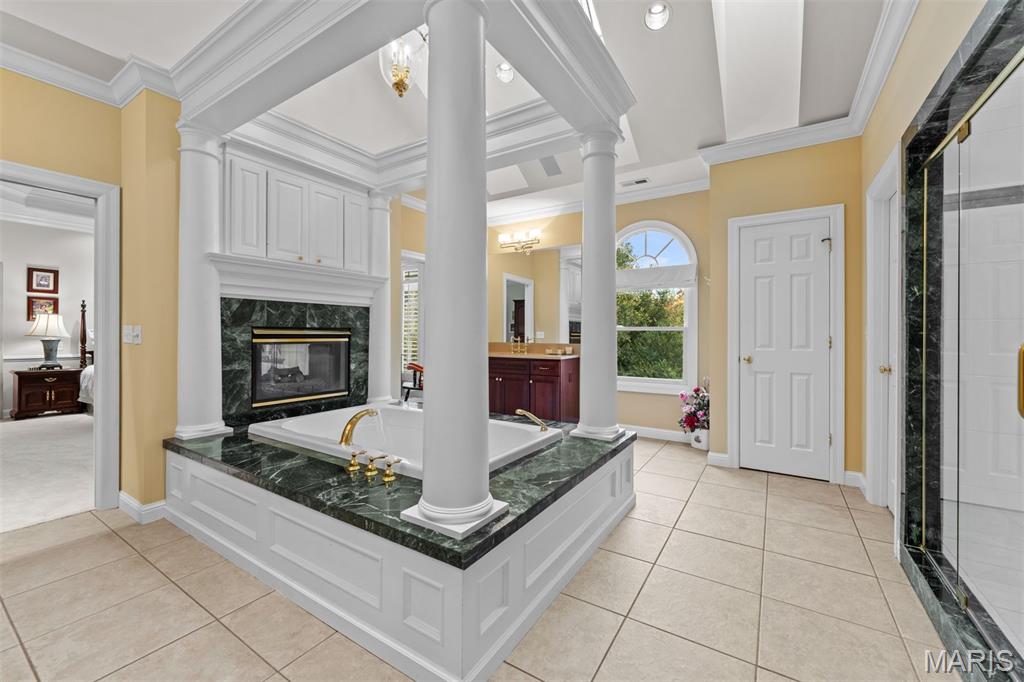 41 Manderleigh Estates Court