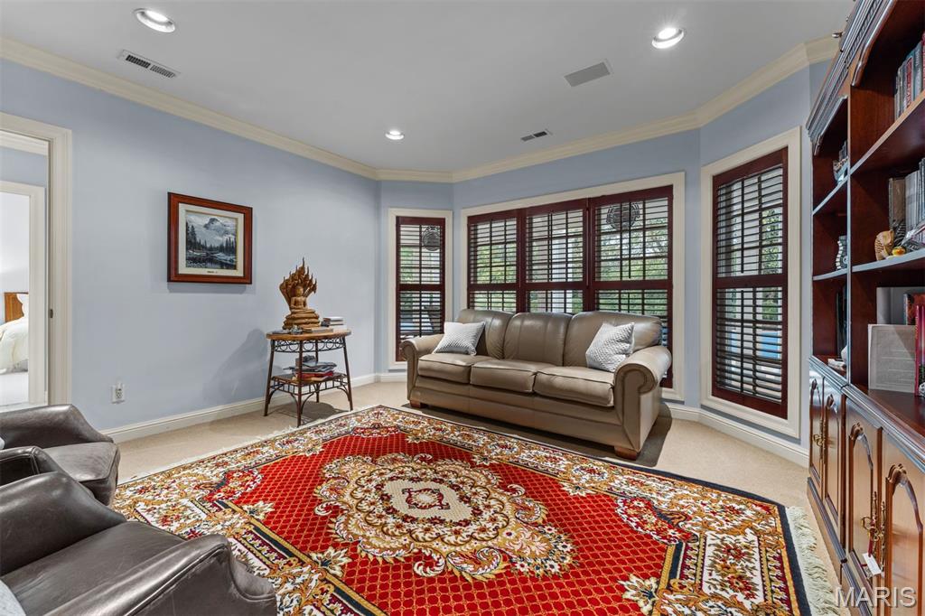 41 Manderleigh Estates Court