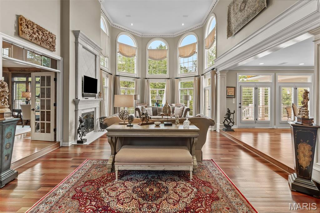 41 Manderleigh Estates Court