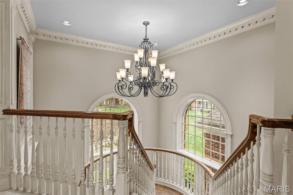 41 Manderleigh Estates Court