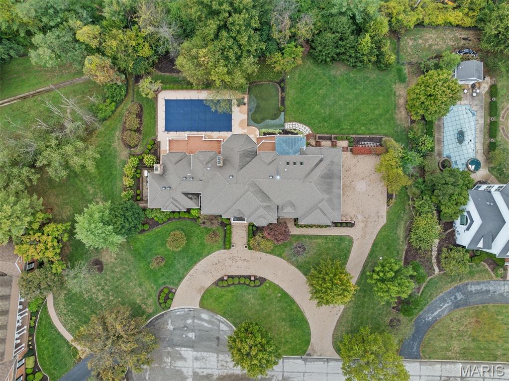 41 Manderleigh Estates Court