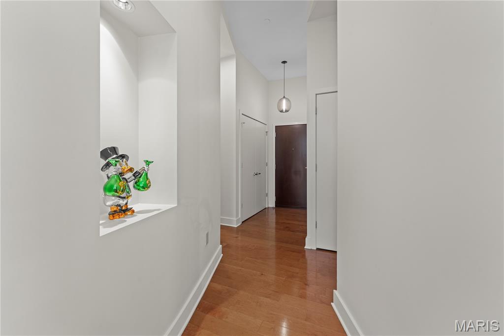 8025 Maryland Avenue Unit: 7G