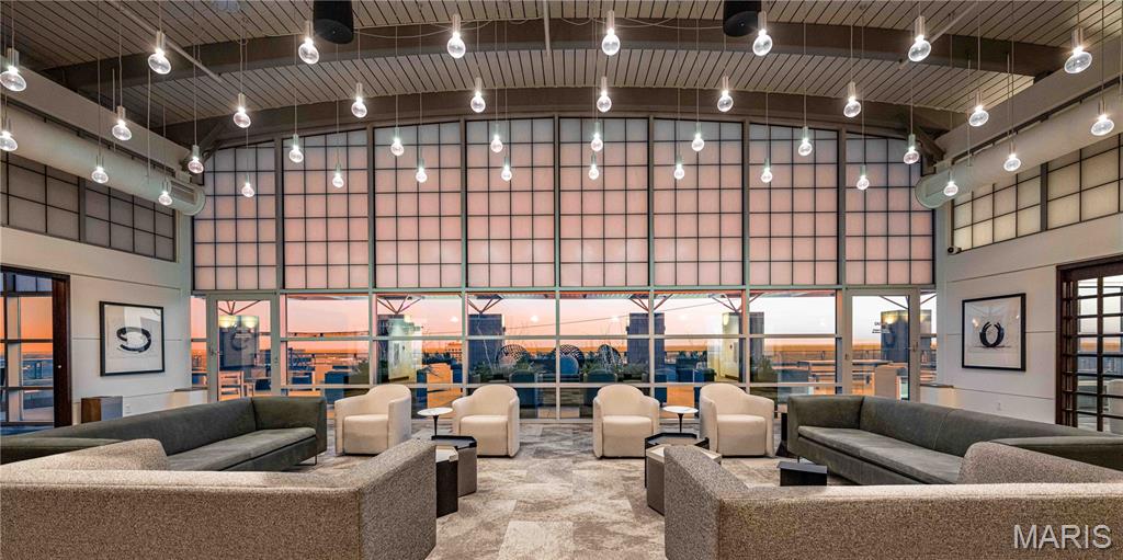 8025 Maryland Avenue Unit: 7G